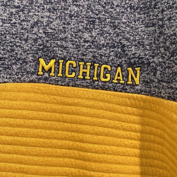 Mecca Mecca Gray, Yellow, and Navy UofMichigan Hoodie Sweatshirt - Size Medium - Picture 4 of 6